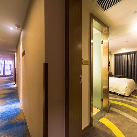 Holiday Inn Express Chengdu Jinniu By Ihg Bagian luar foto