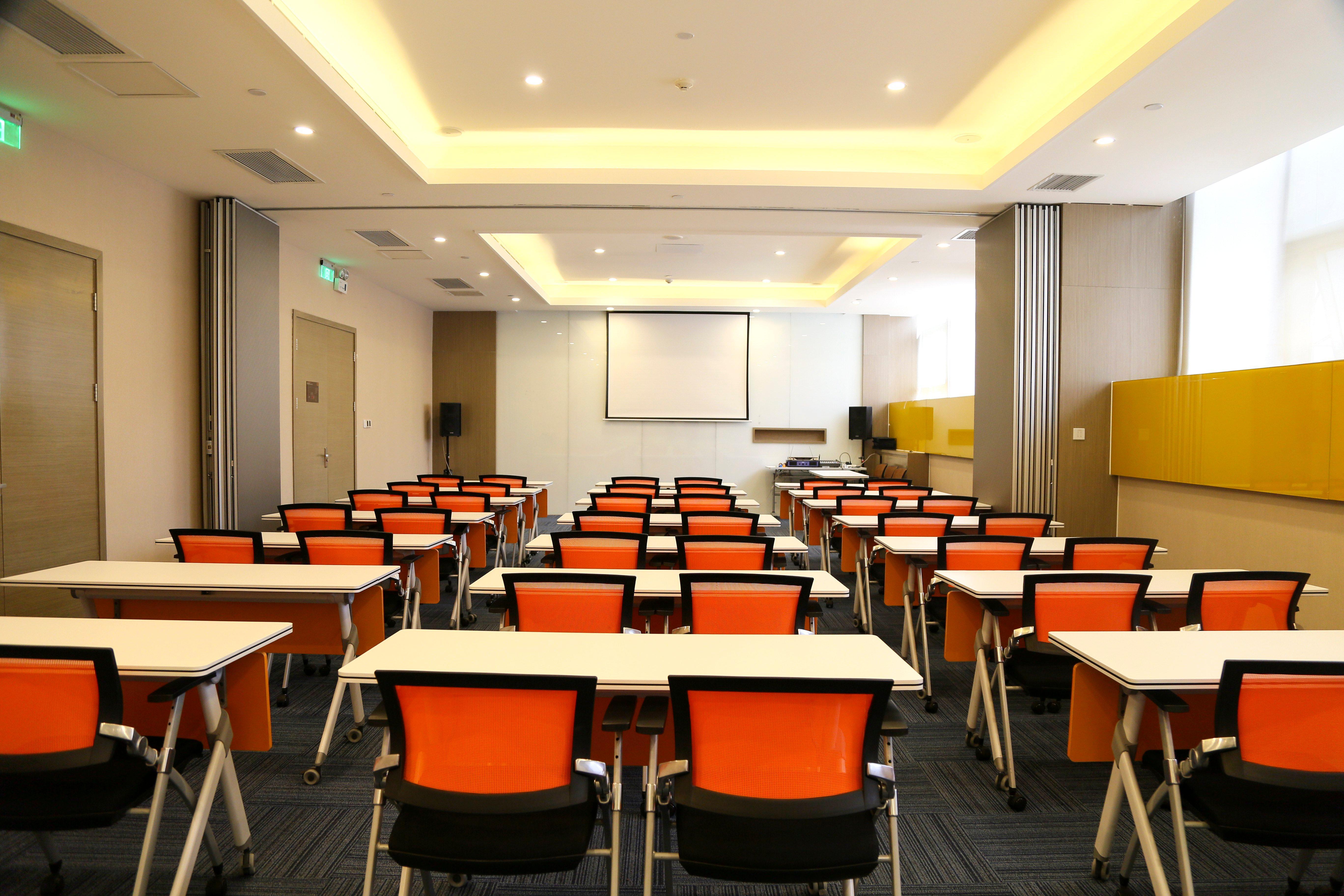 Holiday Inn Express Chengdu Jinniu By Ihg Bagian luar foto